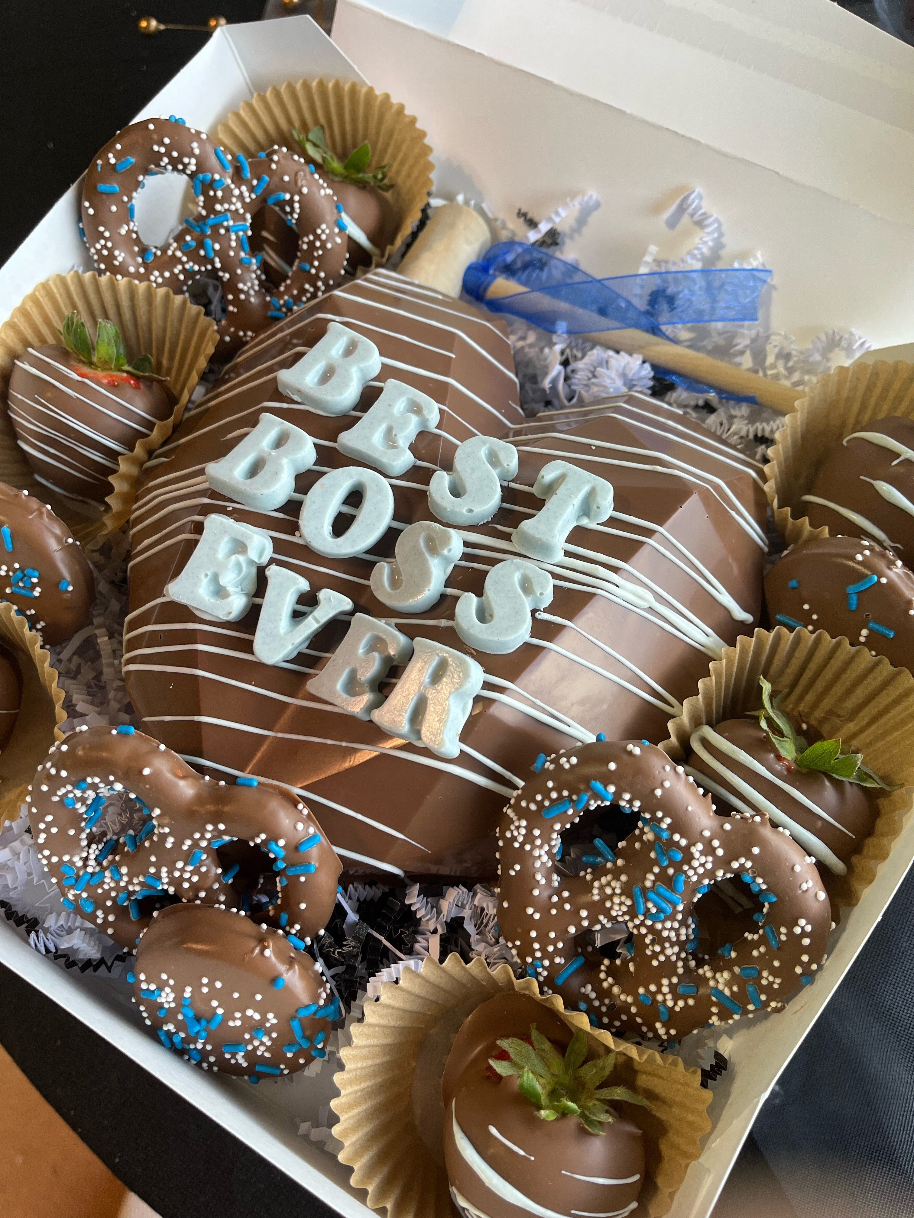 Breakable Heart With Wording and Strawberries – Candylicious of Randolph