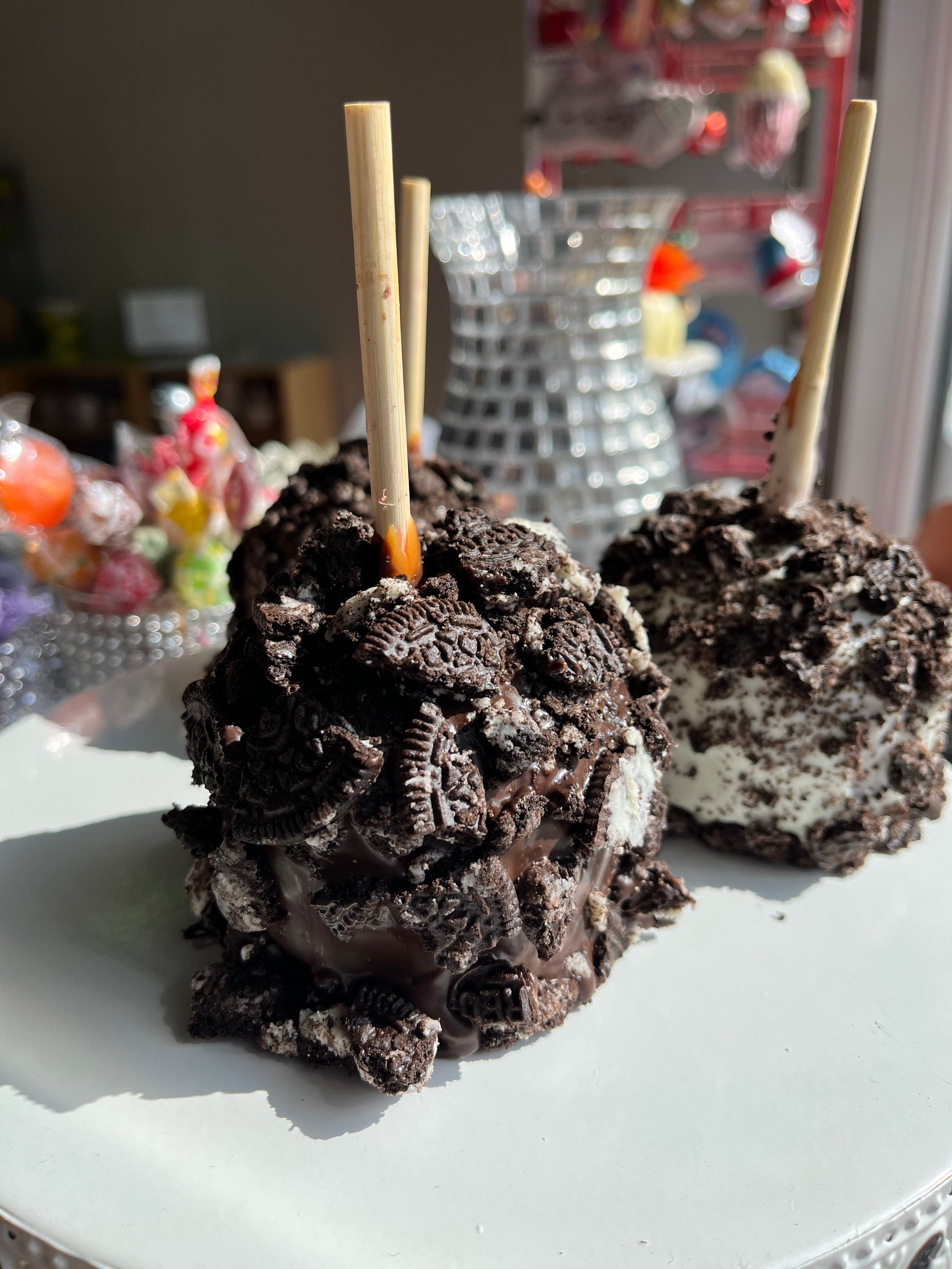 Oreo Covered Chocolate & Caramel Apples – Candylicious of Randolph