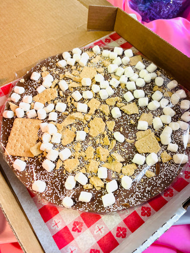 Milk Chocolate Pizza With S'mores