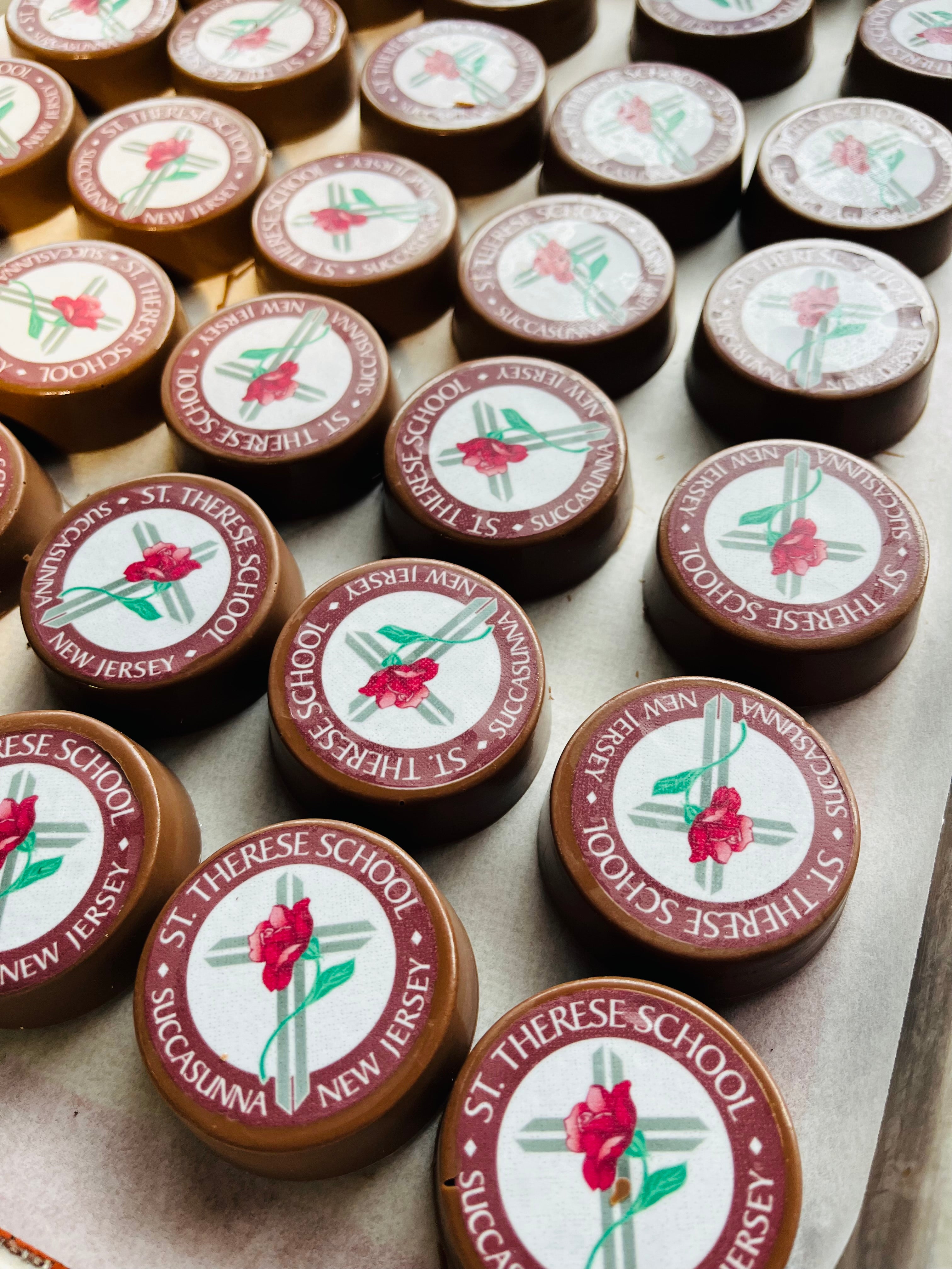 Edible Image Oreos (Dozen) – Candylicious of Randolph